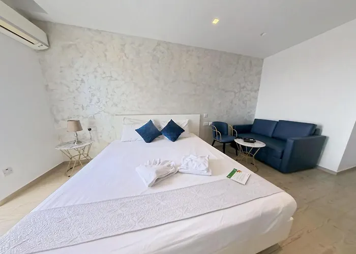 The G Hotel By Jl San Julián