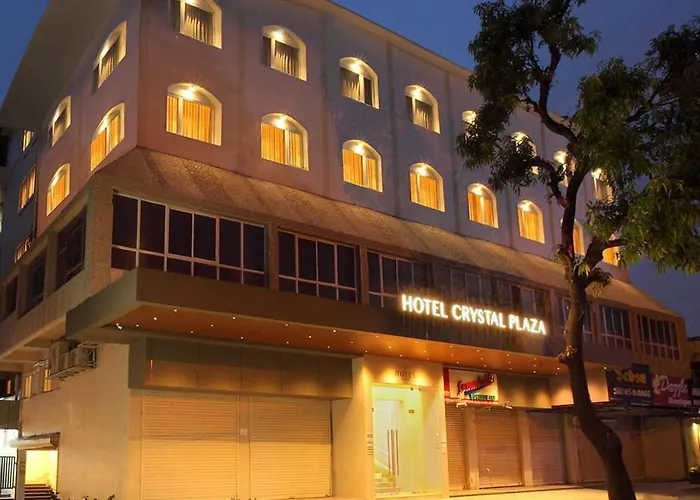 Crystal Plaza Luxury Business Hotel Kochi