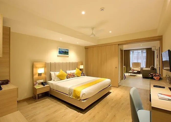 Crystal Plaza Luxury Business Hotel Kochi
