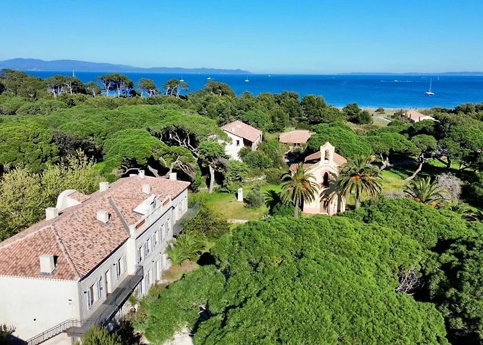 Le Hameau Des Pesquiers Ecolodge&Spa, Curio Collection By Hilton Hyères