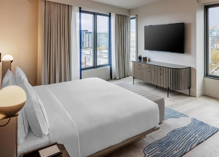 Hotel The Morrow Washington Dc, Curio Collection By Hilton