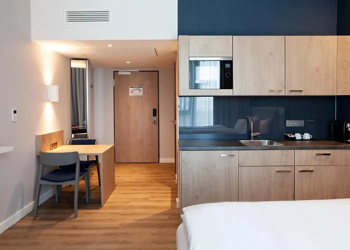 Holiday Inn Express & Suites - Basel - Allschwil By Ihg