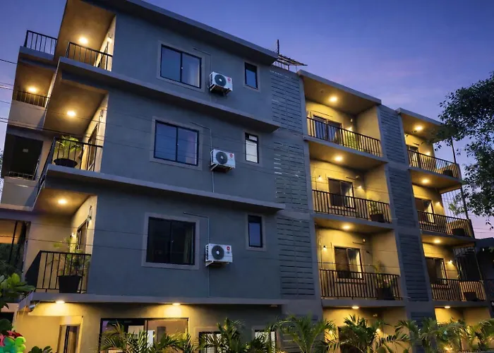 Locomo Boutique, Morjim - Cozy Tropical Stay, Near Beach