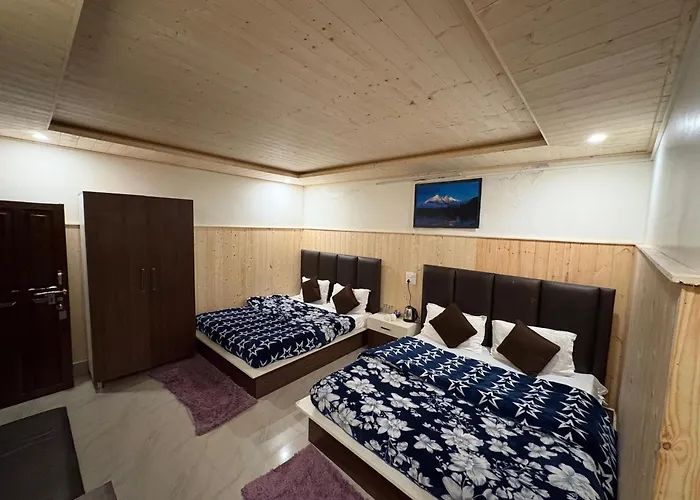 Hotel Manisha Gangotri