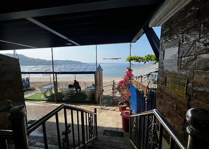Palm Tree Resort And Restaurant Olongapo