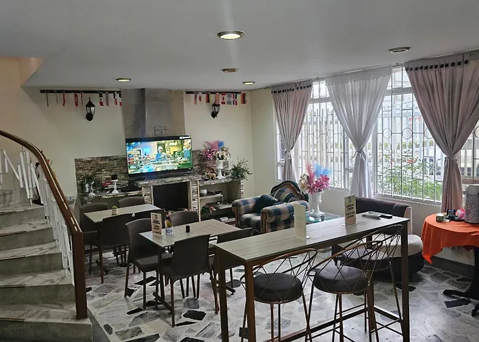 Colisseum Roma House- Campin Simón Bolivar Movistar Embajada compensar Bogotá