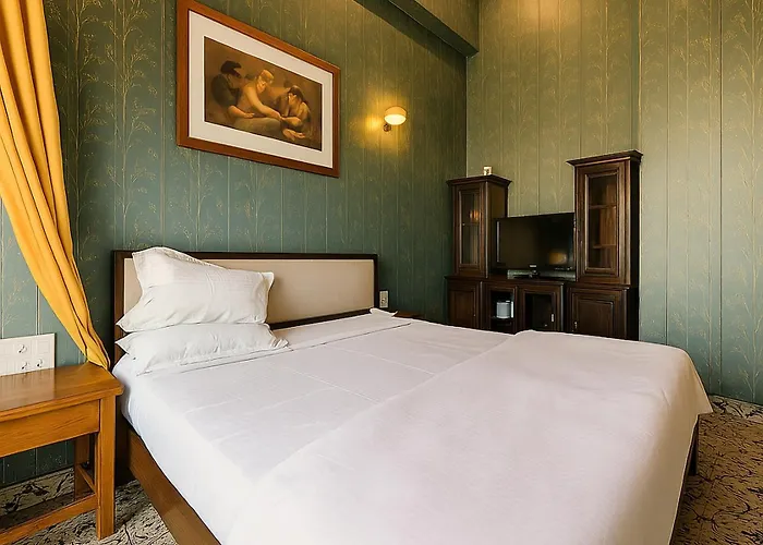 Qila Hotel Moradabad