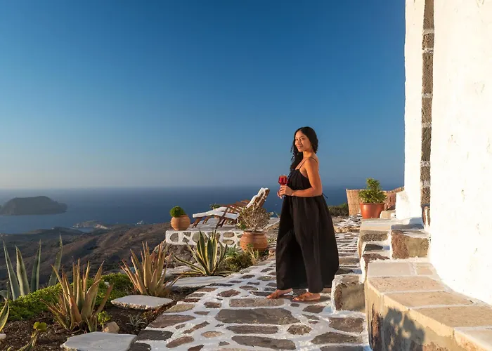Castrum Traditional Sunset Suites Plaka 