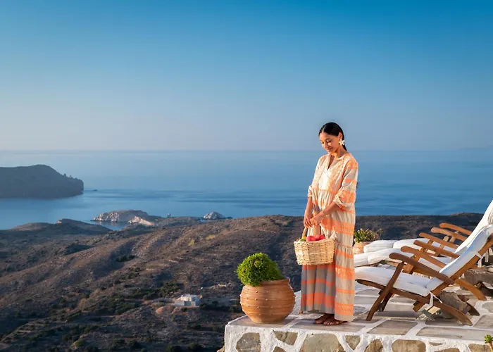 Castrum Traditional Sunset Suites Plaka 