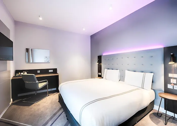 Premier Inn Regensburg City Centre