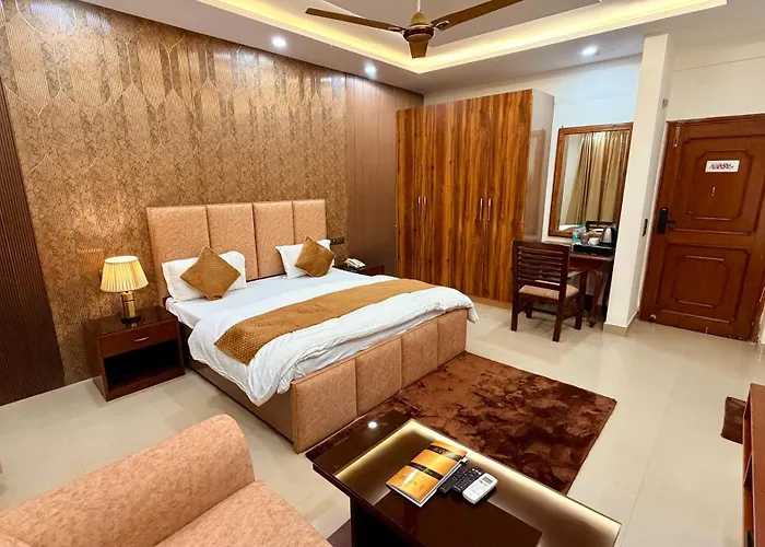 Kashish Residency And Banquet Hotel Noida