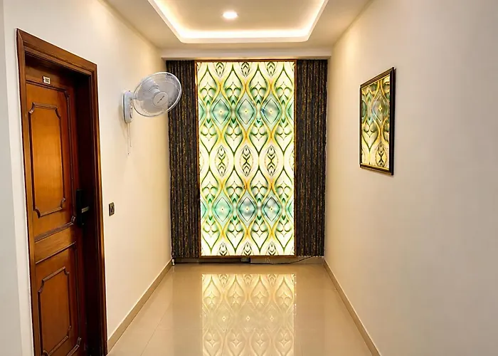 Kashish Residency And Banquet Hotel Noida