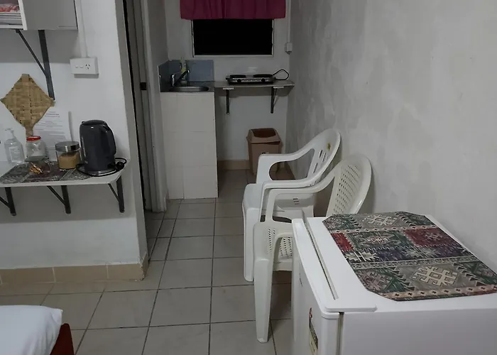 Kathy B Guesthouse Luganville