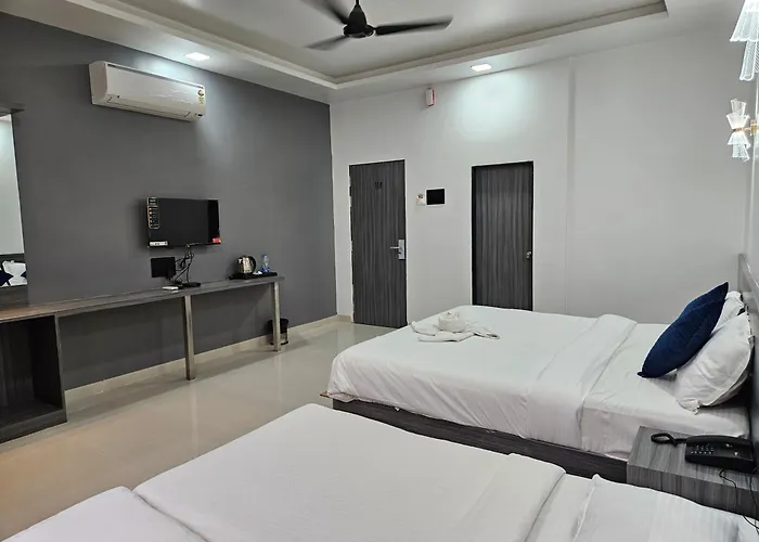 Hotel Oberon Solapur