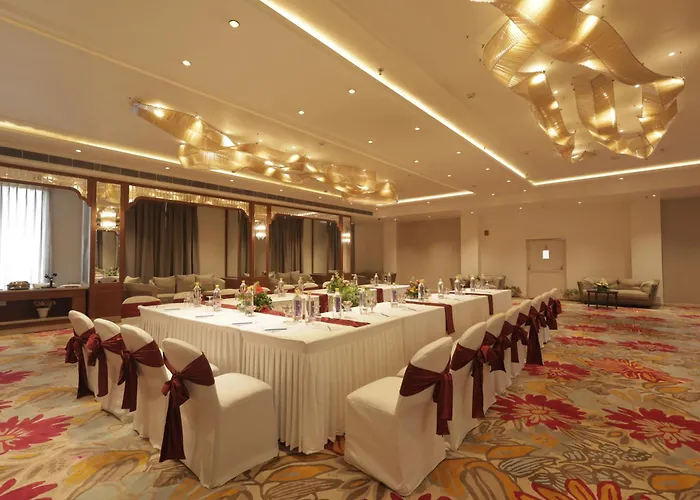 Chinmay Hotel & Resort Lucknow