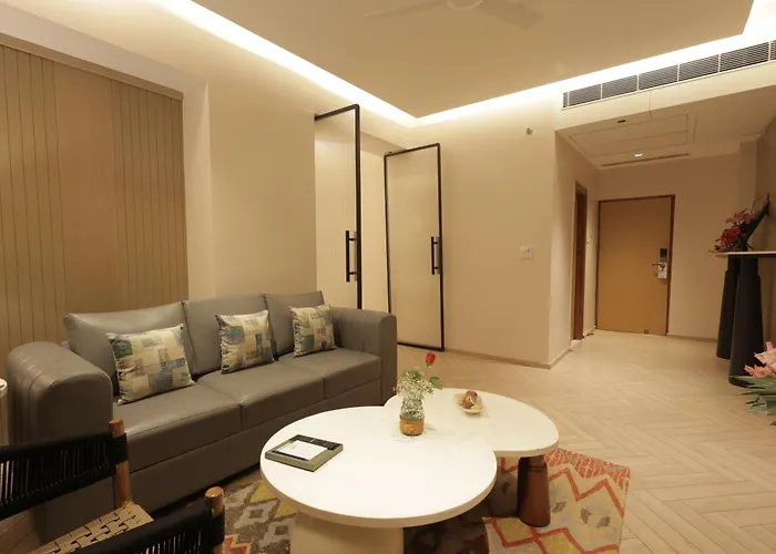 Chinmay Hotel & Resort Lucknow
