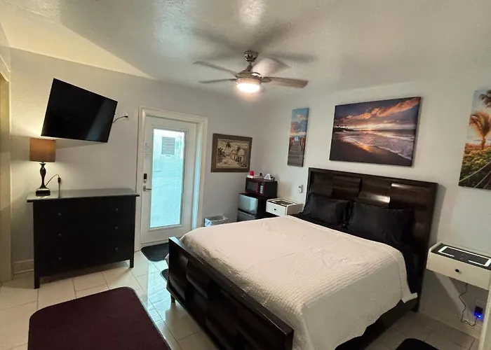 Billy'S Resort- Men Only - Solo Hombres Wilton Manors