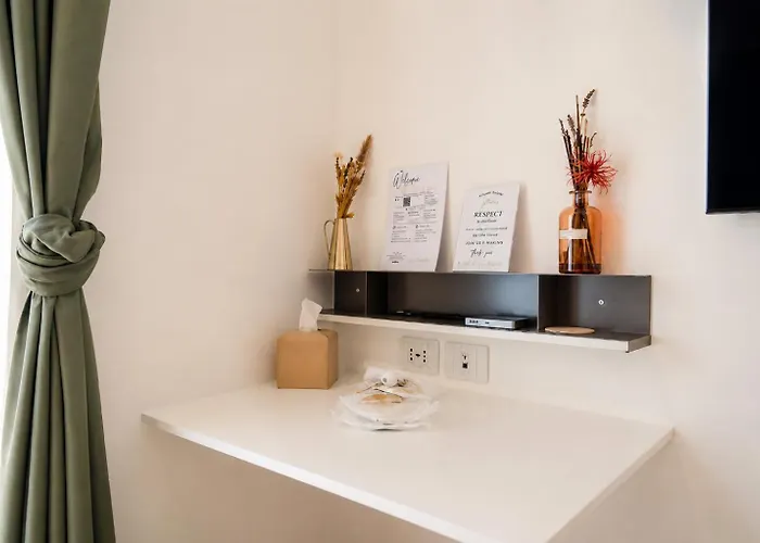 Hotel B And G San Babila- Luxury In The Heart Of Milano - Design District