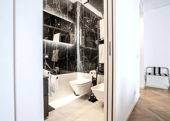 Hotel B And G San Babila- Luxury In The Heart Of Milano - Design District