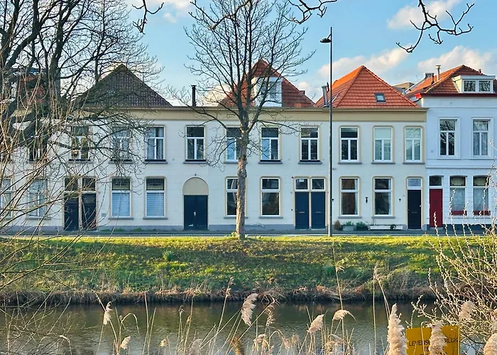 Breda Apartment With Kitchen & Private Bathroom 2P