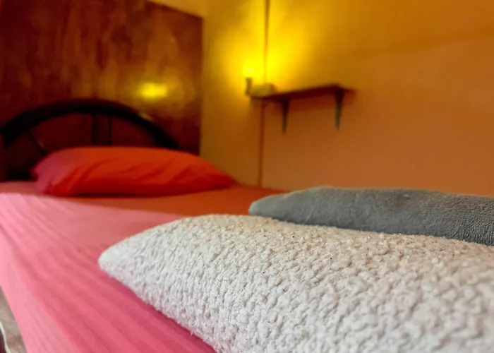 Home Sol Guesthouse Pantai Cenang 