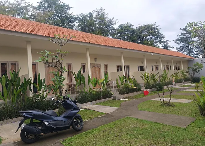 Made 02 Balangan, Homestay, Villas, & Warung Made02 Jimbaran 