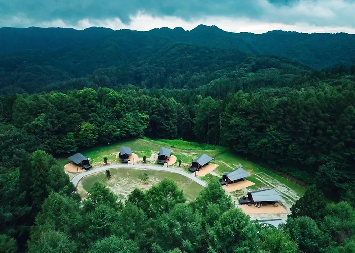 Earthboat Hakuba Hotel