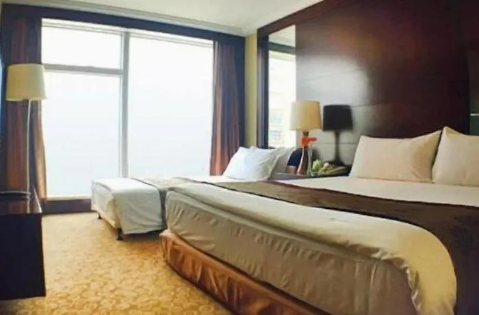 Golden Eagle Summit Hotel Downtown Nanjing 