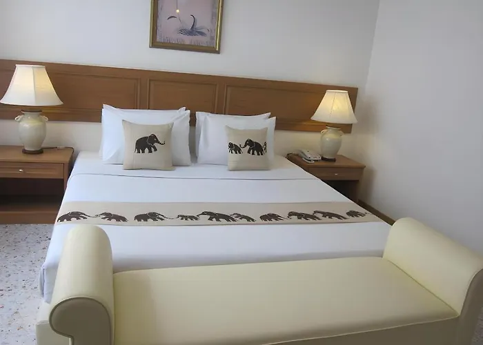 Lido Beach Hotel Pattaya
