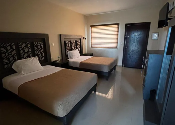 Hotel Vistas Juventud Chihuahua