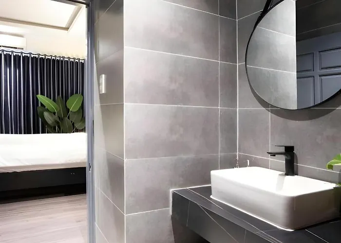 La Phan Huy Ich Hotel TP. Hồ Chí Minh