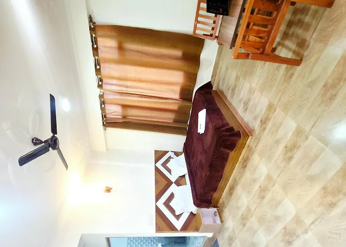 Aadesh Villa B&B Manali (Himachal Pradesh)