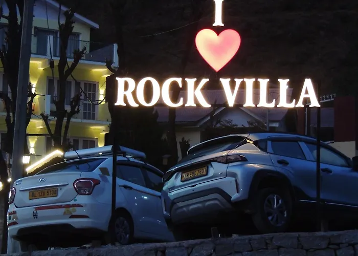 Pax Hotel Rock Villa Swimming Pool Available Dalhousie