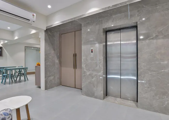 Hotel The Grand Suites Ahmedabad