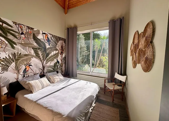 Villa Ongizatea au calme avec piscine et vue montagne Urrugne