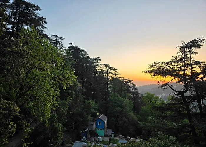 Sapphire B&B Near Mall Road Shimla