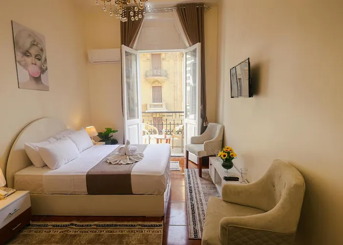 Downtown Antique Hotel Cairo