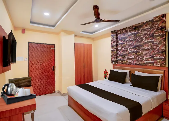 Super Collection O Bhu Road Varanasi Formerly Hotel Swarna Banquet