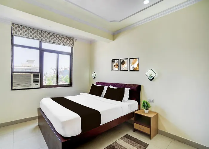Hotel O Heera Palace Jaipur
