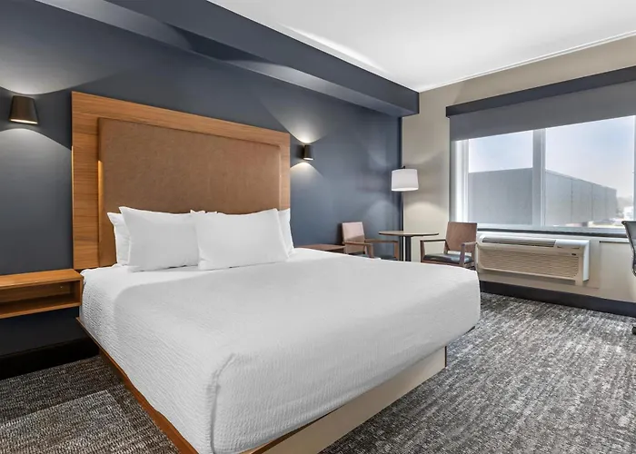 Best Western Plus Neepawa Hotel