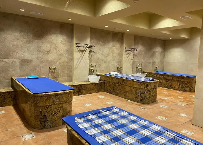 Titanik Baku Otel