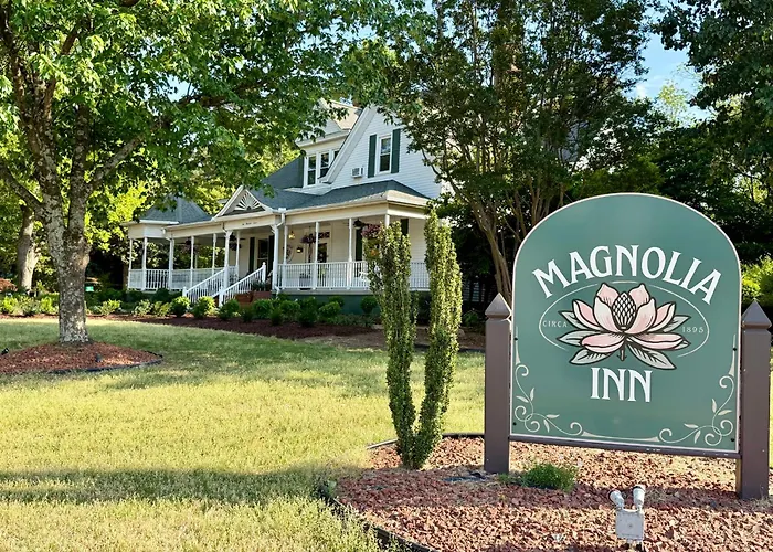 Magnolia Inn Clayton