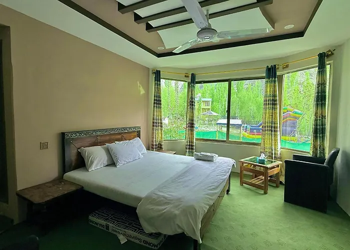 Flora Inn Skardu