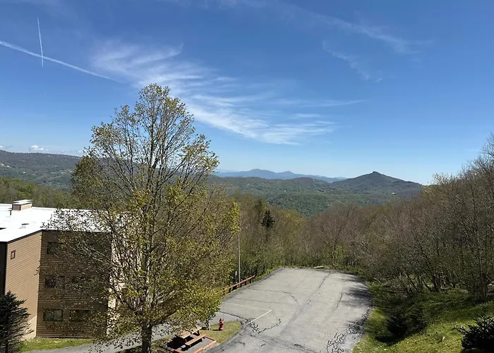 Sugar Ski & Country Club Sugar Mountain