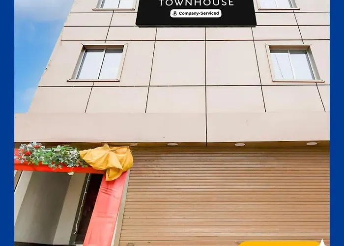 Super Townhouse Civil Lines Prayagraj Formerly Raj Mahal Palace