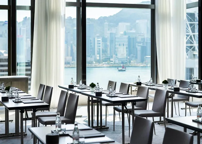 Kimpton Tsim Sha Tsui Hong Kong Hotel