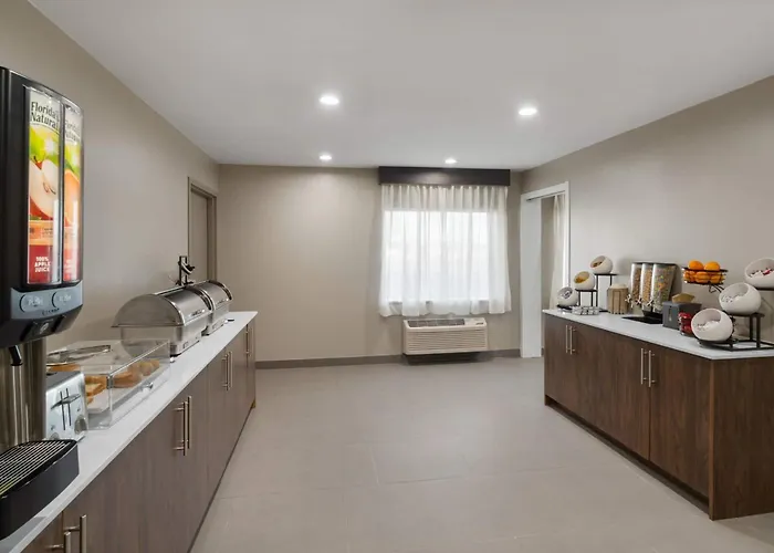 Wingate By Wyndham Jackson Hotel