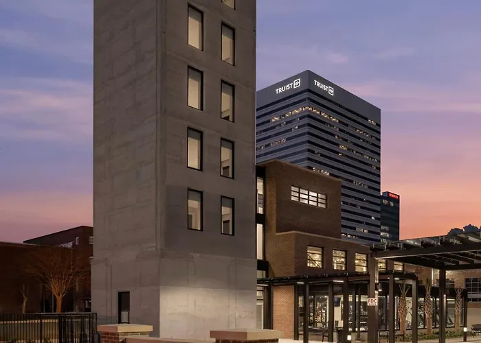 The Lantern Hotel Columbia
