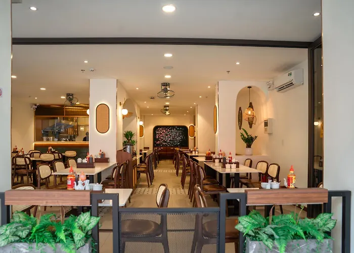 Apec Wander Hotel - Near Pink Church TP. Hồ Chí Minh