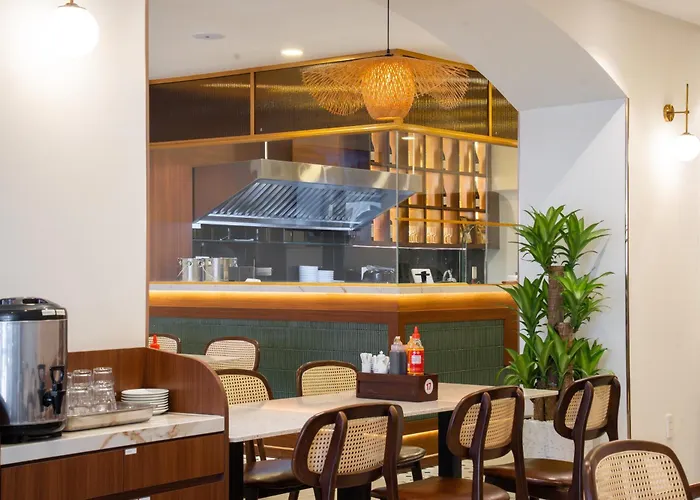 Apec Wander Hotel - Near Pink Church TP. Hồ Chí Minh